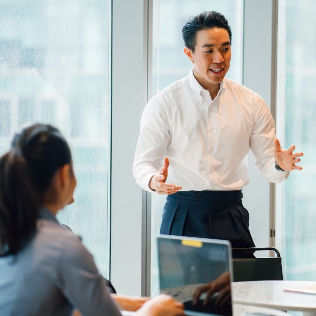 lãnh đạo là gì