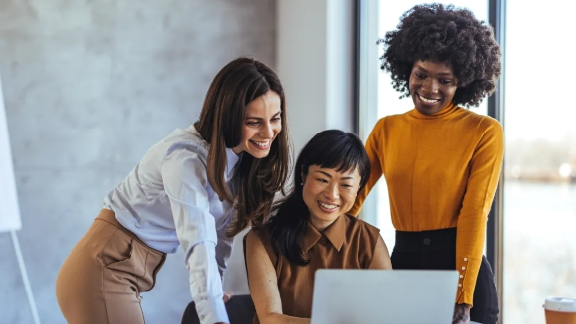 Examples Of Laissez Faire Leadership Style