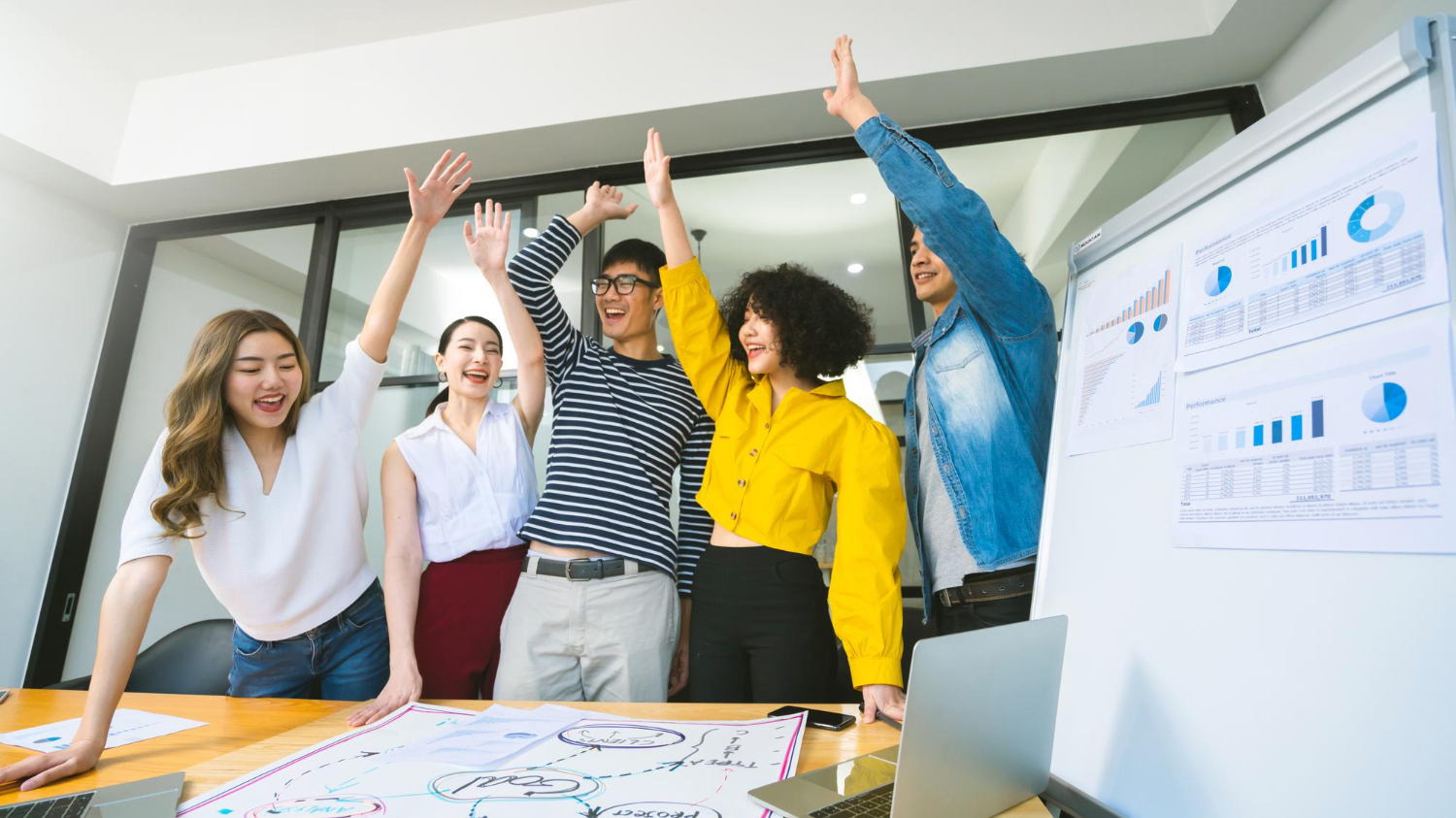 Group Asian Young Creative Happy People Entrepreneur Business Meeting Office Background Good Leadership Teamwork Lead Success 3