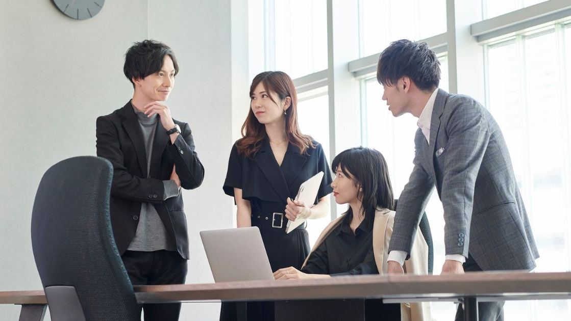 ưu nhươc điểm phong cách lãnh đạo dân chủ