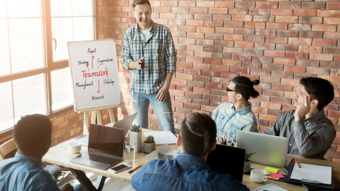 Pros And Cons Of Coaching Leadership Style